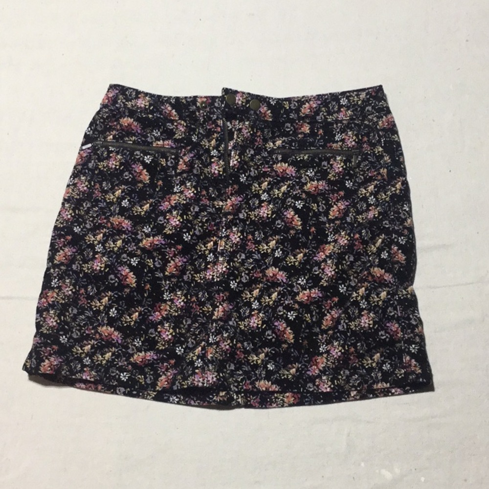 Mossimo skirt
